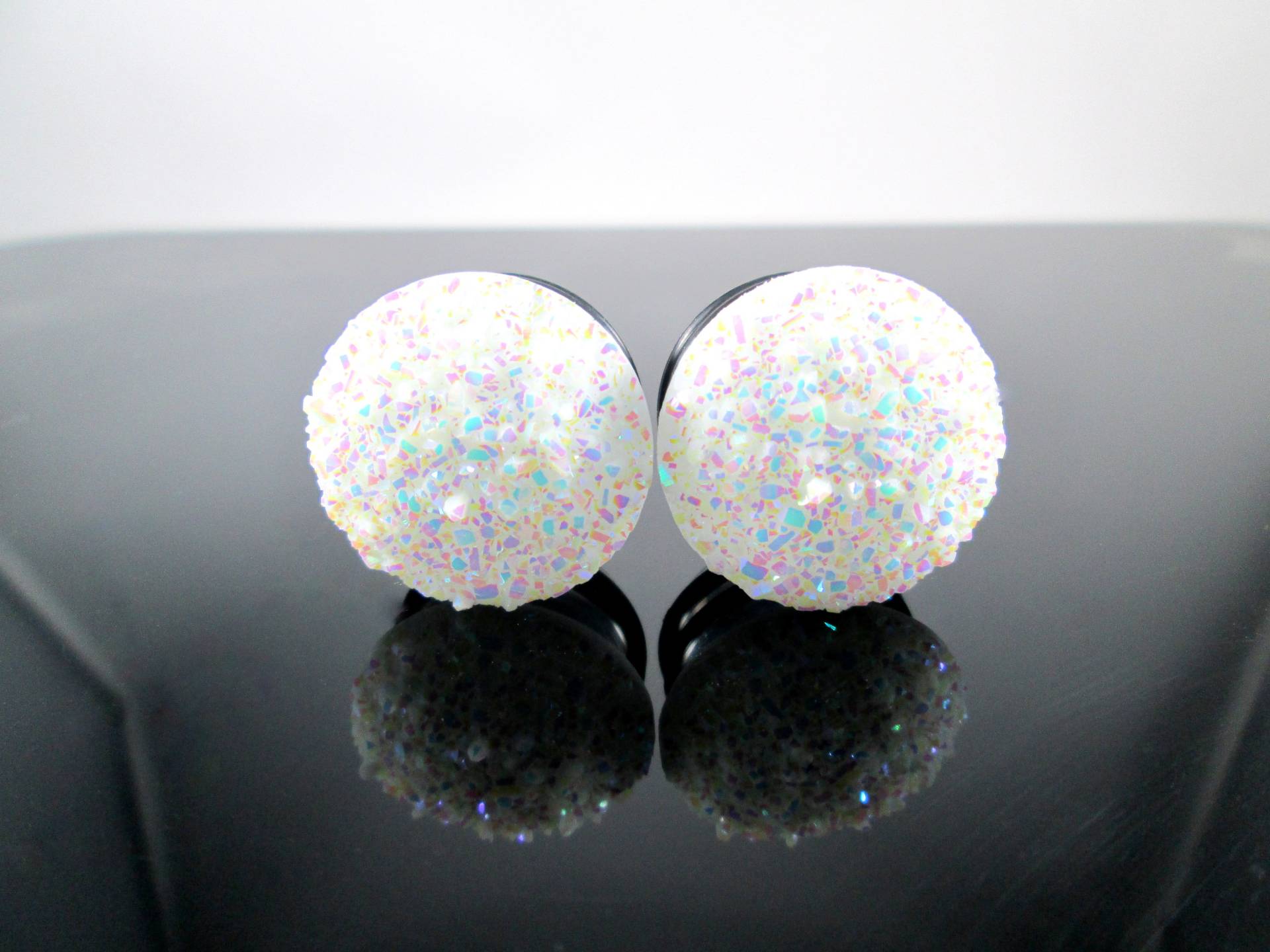 Plug Ohrringe - White Snowball Ab Sparkle Druzy 0G, 00G, 7/16In Und 1/2 In von TinyLittleFunBits