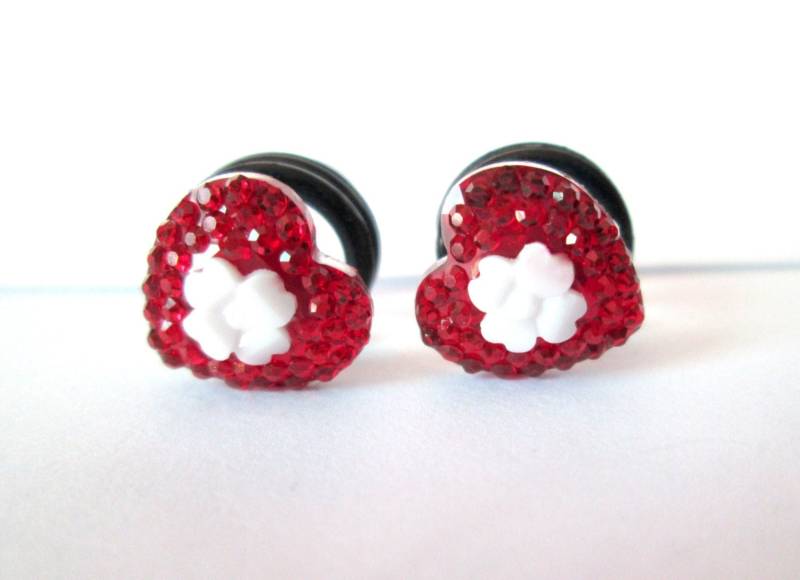 Rote Glitzerherz Plugs Mit Weißen Blumen | 4G, 2G, 0G von TinyLittleFunBits