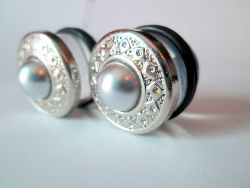 Vintage Knopf-stecker 1, 5 cm Und 3/4 Silberfarbige Mitte von TinyLittleFunBits