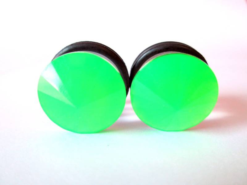 Plugs - Clearance Sale Neon Grün Ohrstecker 00G, 7/16 Zoll, 1/2 in Und 9/16 In von TinyLittleFunBits