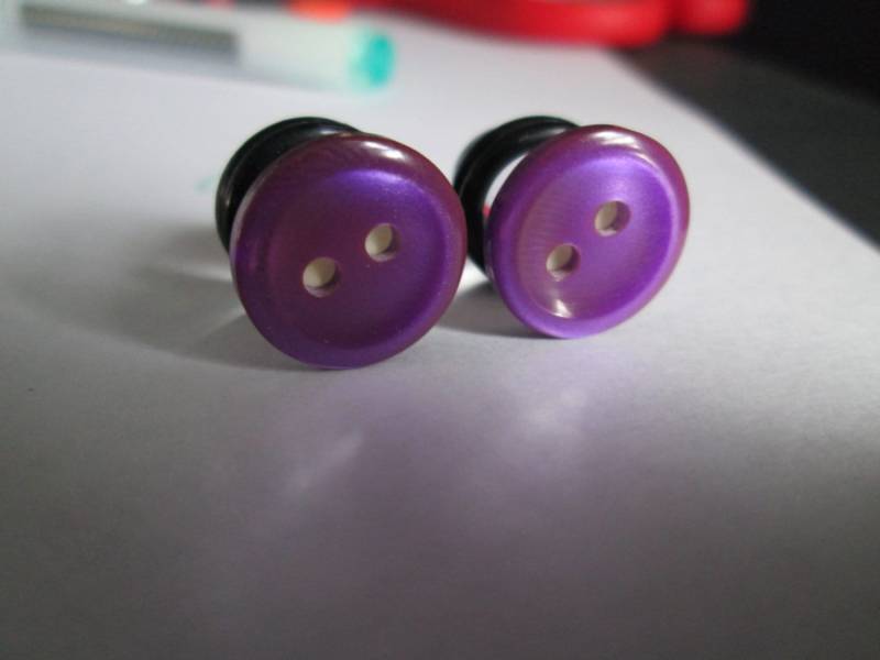 Plugs - Hübscher Lila Button 2G, 0G Und 00G Plugs - Hübscher Lila Button 2G, 0G Und 00G von TinyLittleFunBits