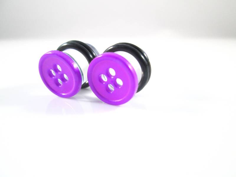 Plugs - Pretty Purple Button 0G, 00G, 1/2", 7/16" Und 9/16" von TinyLittleFunBits