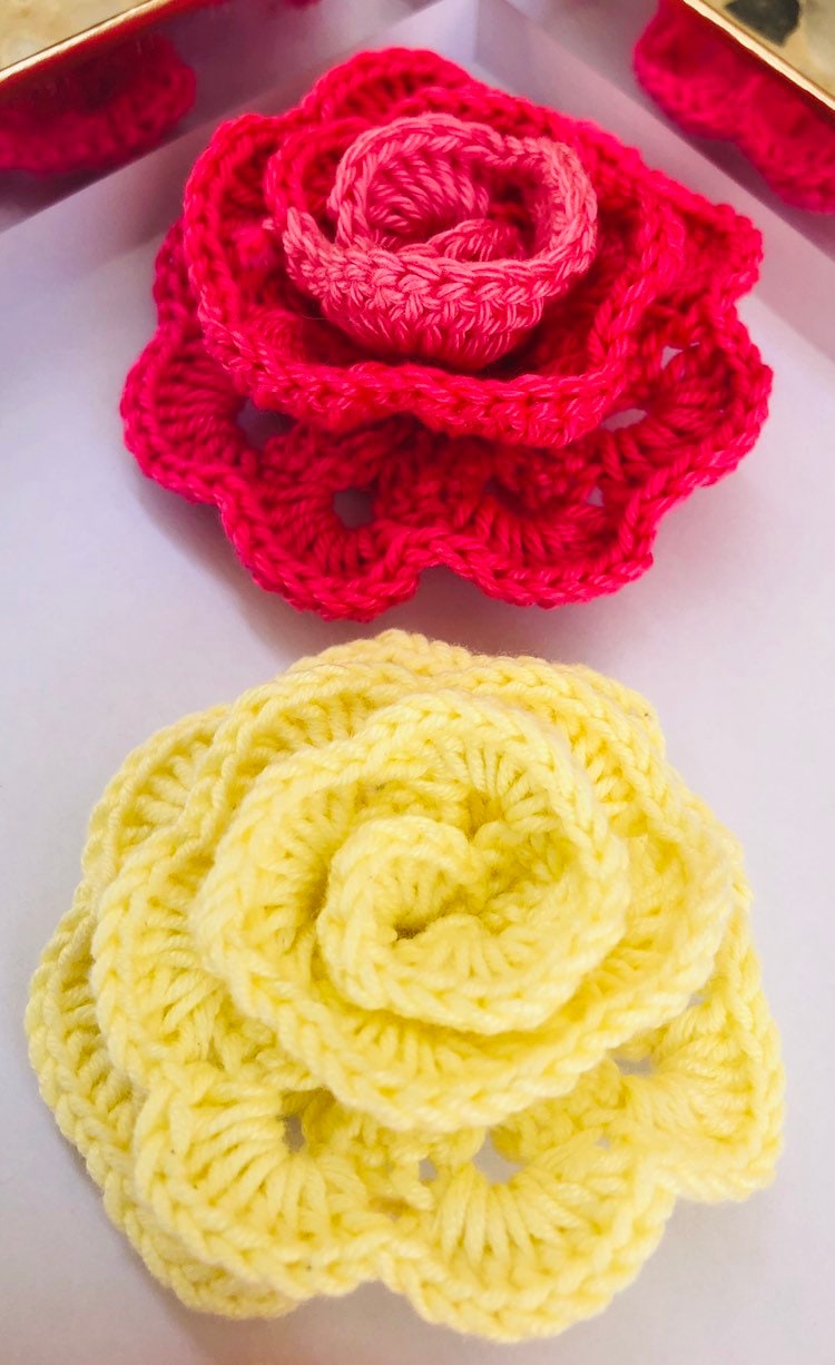 Gehäkelte Rose Applikationen Gelbe Verzierungen Aus Baumwolle | 5Er Set von TinyMimiMimi