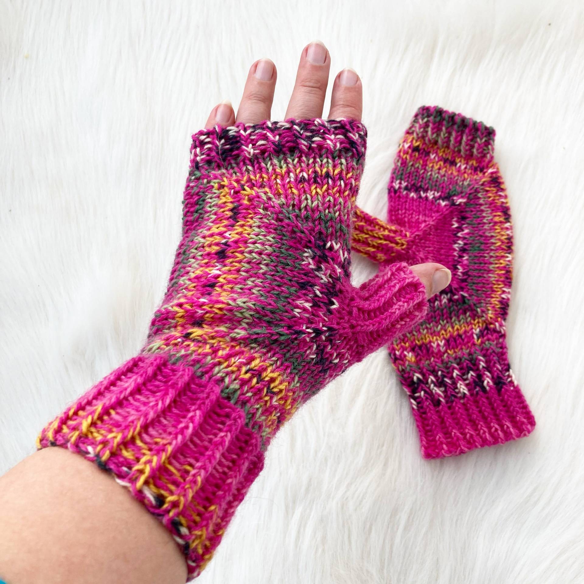 Magenta Gemischte Fingerlose Handschuhe Für Teenager Und Frauen S-M, Einzigartige Tragbare Kunst, Armstulpen, Mitteldicke Herbst Pulswärmer von TinyOrchids