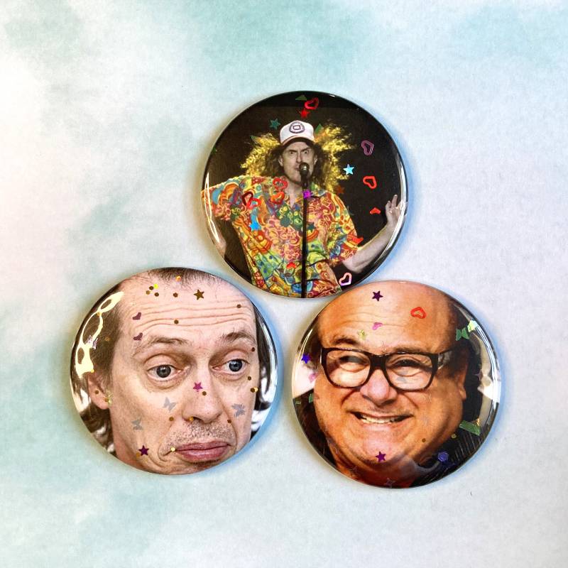 Weiße Dudes Pin Set - 2, 25" Knöpfe Danny Devito, Seltsame Al, Steve Buscemi Geburtstag Geschenkidee Und Party Gefälligkeiten Kostenloser Versand von TinyPinkShoe