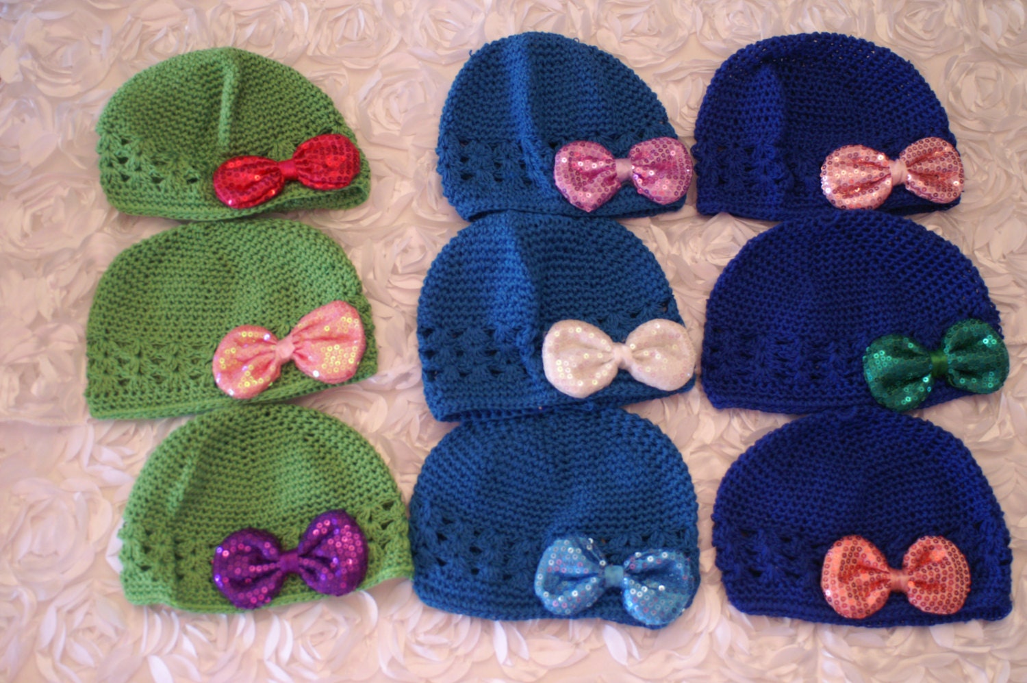 Gehäkelte Mütze, Schleifenmütze, Kleine Mädchenmütze, Süße Mütze Gehäkelte Mütze, Schleifenmütze, Kleine Mädchenmütze, Süße Mütze von TinyPrincessDesigns