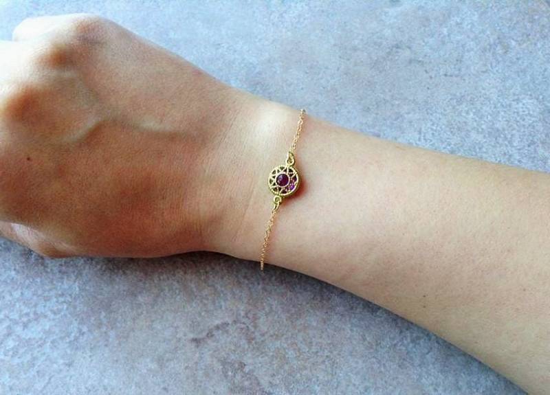 Amethyst Armband Schmuck Filigrane Armband, Dünne Goldarmband, Februar Birthstone, Tägliches Schicht-Armband Amethyst Armband Schmuck Filigrane Armband, Dünne Goldarmband, Februar Birthstone, Tägliches Schicht-Armband von TinyRosesJewelry
