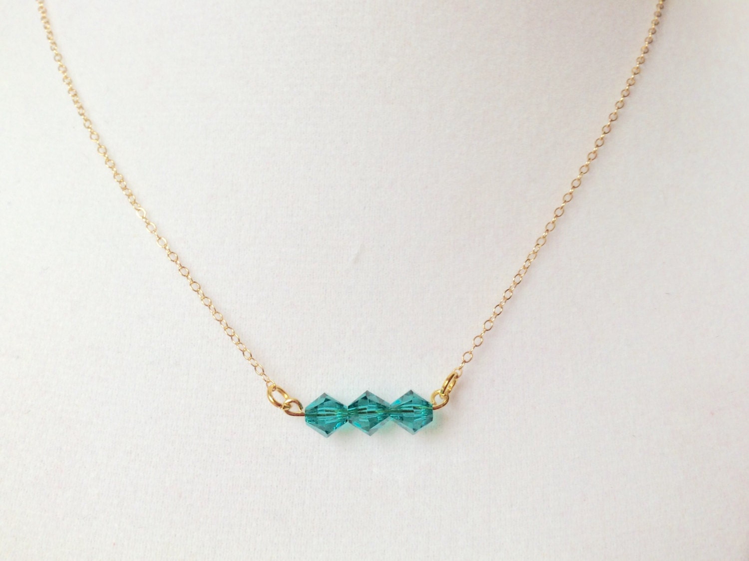 Blau-Grüne Halskette, Edelstein-stein Swarovski Grüne Blau Einfache Nugget Zierliche Halskette Blau-Grüne Halskette, Edelstein-stein Swarovski Grüne Blau Einfache Nugget Zierliche Halskette von TinyRosesJewelry