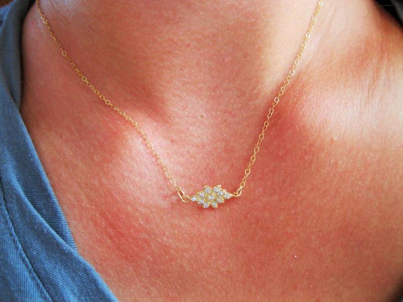 Cubic Zirkonia Blume Halskette, Goldkette Cz, Einfache Alltäglichen Moderne Niedliche Gold Elegante Halskette Cubic Zirkonia Blume Halskette, Goldkette Cz, Einfache Alltäglichen Moderne Niedliche Gold Elegante Halskette von TinyRosesJewelry