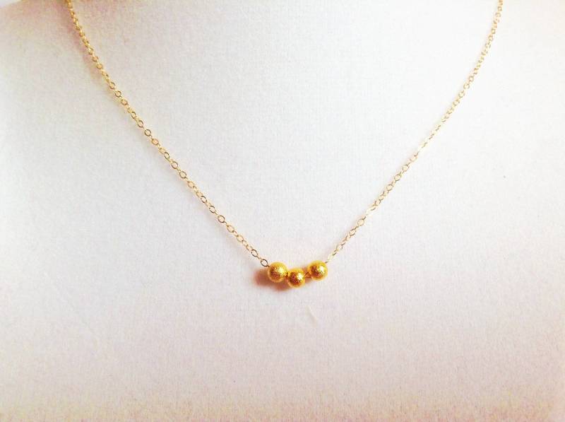 Gold Kugel Halskette, Stardust Collier, Schmuck, Kleine Perlen Gold Gold Kugel Halskette, Stardust Collier, Schmuck, Kleine Perlen Gold von TinyRosesJewelry