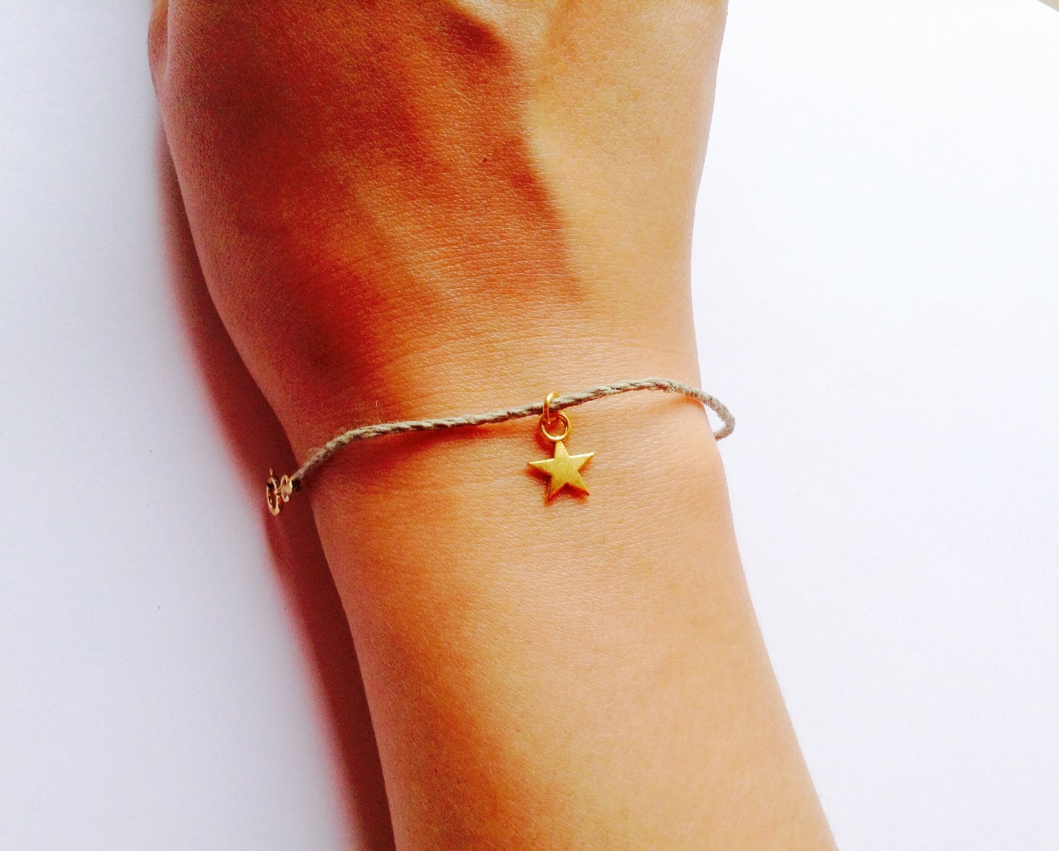 Gold Star Armband, Hanfseile Grüne Schnur Schmuck, Schnurarmband, Gold Gold Star Armband, Hanfseile Grüne Schnur Schmuck, Schnurarmband, Gold von TinyRosesJewelry