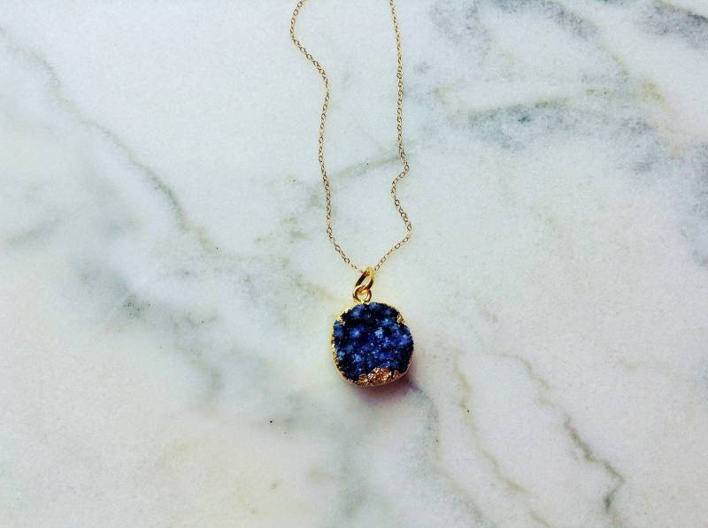 Lila Druzy Halskette, Runde Lila Druzy, Amethyst Sommer Boho Statement Natürliche Druzy Lila Druzy Halskette, Runde Lila Druzy, Amethyst Sommer Boho Statement Natürliche Druzy von TinyRosesJewelry