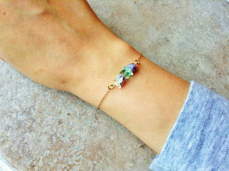 Natürliche Fluorit Armband, Chips Niedlich Stein Rock Schmuck, Edelstein-Armband, Heilung Tägliches Armband Natürliche Fluorit Armband, Chips Niedlich Stein Rock Schmuck, Edelstein-Armband, Heilung Tägliches Armband von TinyRosesJewelry
