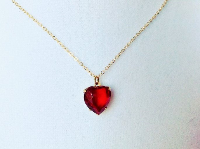 Rubin Herz Halskette, Gold Schmuck, Einfache Goldkette, Schichtung Juli Geburtsstein Halskette Rubin Herz Halskette, Gold Schmuck, Einfache Goldkette, Schichtung Juli Geburtsstein Halskette von TinyRosesJewelry