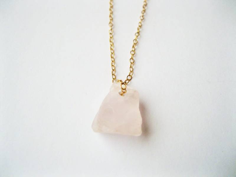 Weißer Kristall Kette, Felsen-Halskette, Natürlichen Halskette, Heilende Schmuck, Wunderschönes Collier, Erde Minimalist Weißer Kristall Kette, Felsen-Halskette, Natürlichen Halskette, Heilende Schmuck, Wunderschönes Collier, Erde Minimalist von TinyRosesJewelry