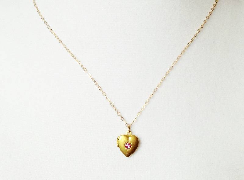 Winzige Herz Medaillon Halskette, Rosa Zierliche Süße Minimalistisch Winzige Herz Medaillon Halskette, Rosa Zierliche Süße Minimalistisch von TinyRosesJewelry