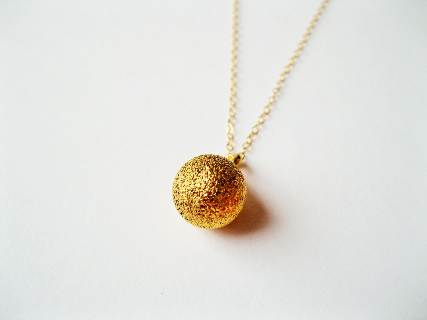 stardust-Halskette, Gold Kugel Halskette, Zierlich Kette, Elegante Halskette Runde Jeden Tag Für Ihre stardust-Halskette, Gold Kugel Halskette, Zierlich Kette, Elegante Halskette Runde Jeden Tag Für Ihre von TinyRosesJewelry