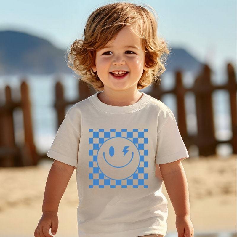 Emoji Kinder T-Shirt | Kleinkind Smiley Boho Shirt Strand Sommer Geburtstagsgeschenk von TinyTotsKids