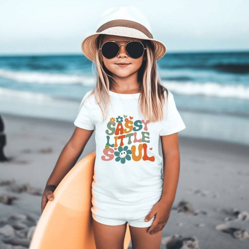 Freches Kleines Soul T-Shirt | Mädchen Kleinkind Shirt Hippie Kinder Boho Strand Sommer von TinyTotsKids