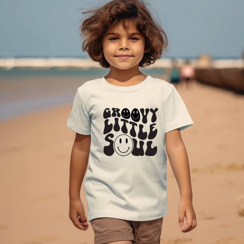 Groovy Little Soul Shirt | Beach Boy Kinder T-Shirt Boho Strand Sommer Kleinkind Tees Junge Geburtstagsgeschenk von TinyTotsKids