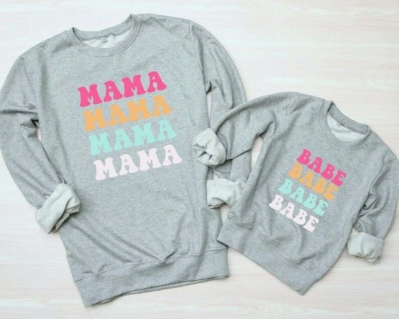 Mama Sweatshirt | Und Ich Outfit Family Sweatshirts |Mutter Sohn Sweatshirt| Mutter Tochter Passender Pullover Muttertagsgeschenk von TinyTotsKids