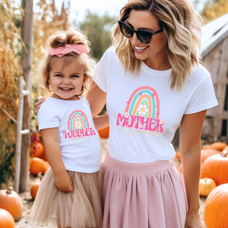 Mama Und Ich Outfit | Mommy & Me T-Shirt Sohn Mutter Tochter Shirts Mini Neue Mom Geschenk Muttertagsgeschenk von TinyTotsKids