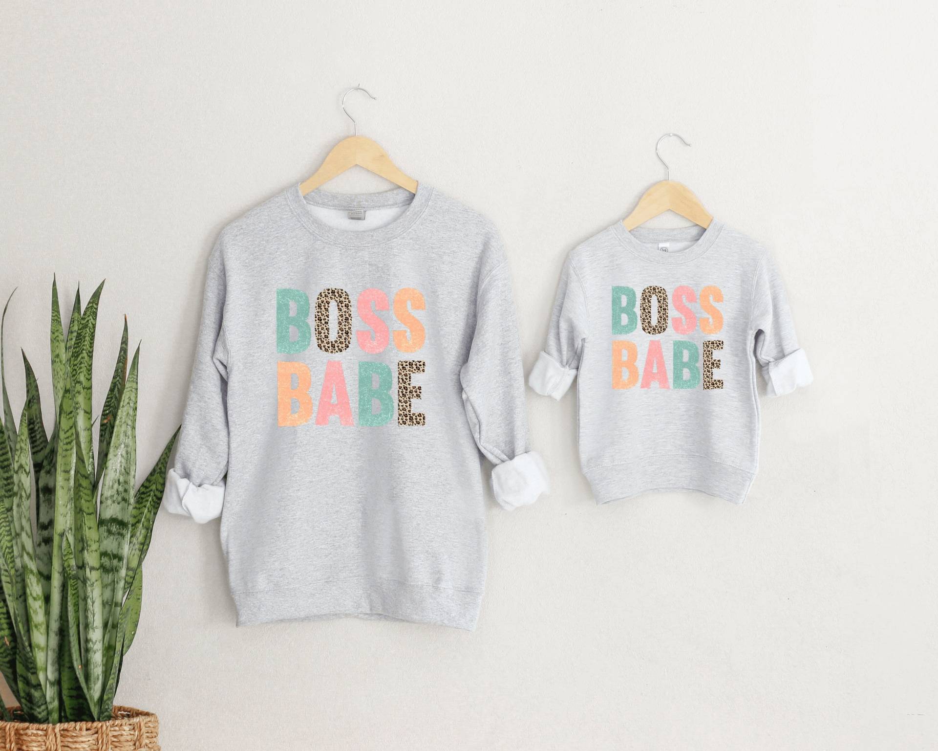 Mama Und Ich Outfit | Mutter Sohn Sweatshirt |Mommy & Me Passender Pullover |Mama Geschenk Muttertagsgeschenk von TinyTotsKids