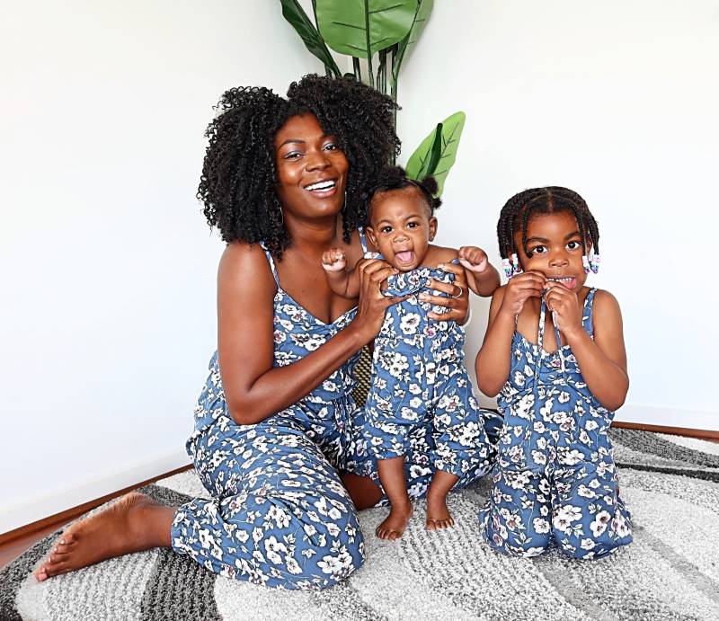 Mama Und Ich Jumpsuits | Mami Mich Passende Outfits Mutter Tochter Strampelanzug Mon Blumen Jumpsuit Mommy & Me Geschenke Muttertagsgeschenk von TinyTotsKids