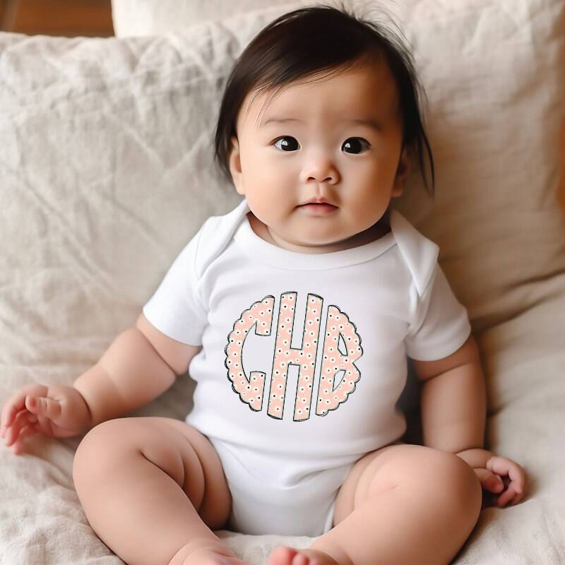Monogrammiert Baby Strampler | Personalisierte Angepasst Nach Hause Kommen Outfit Geschenk Neugeborene von TinyTotsKids