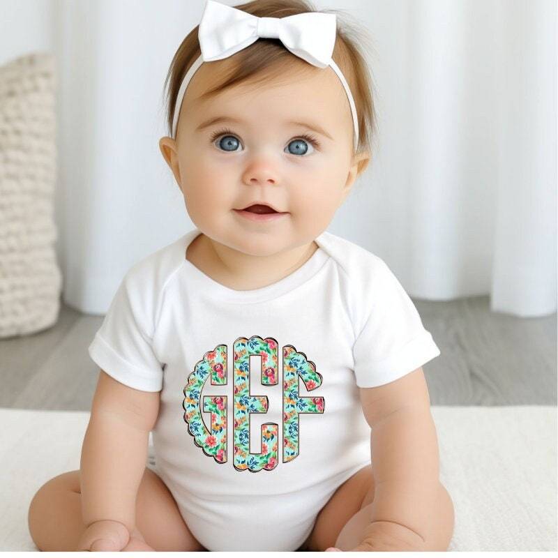 Monogrammiert Baby Strampler | Personalisierte Angepasst Nach Hause Kommen Outfit Geschenk Neugeborene von TinyTotsKids
