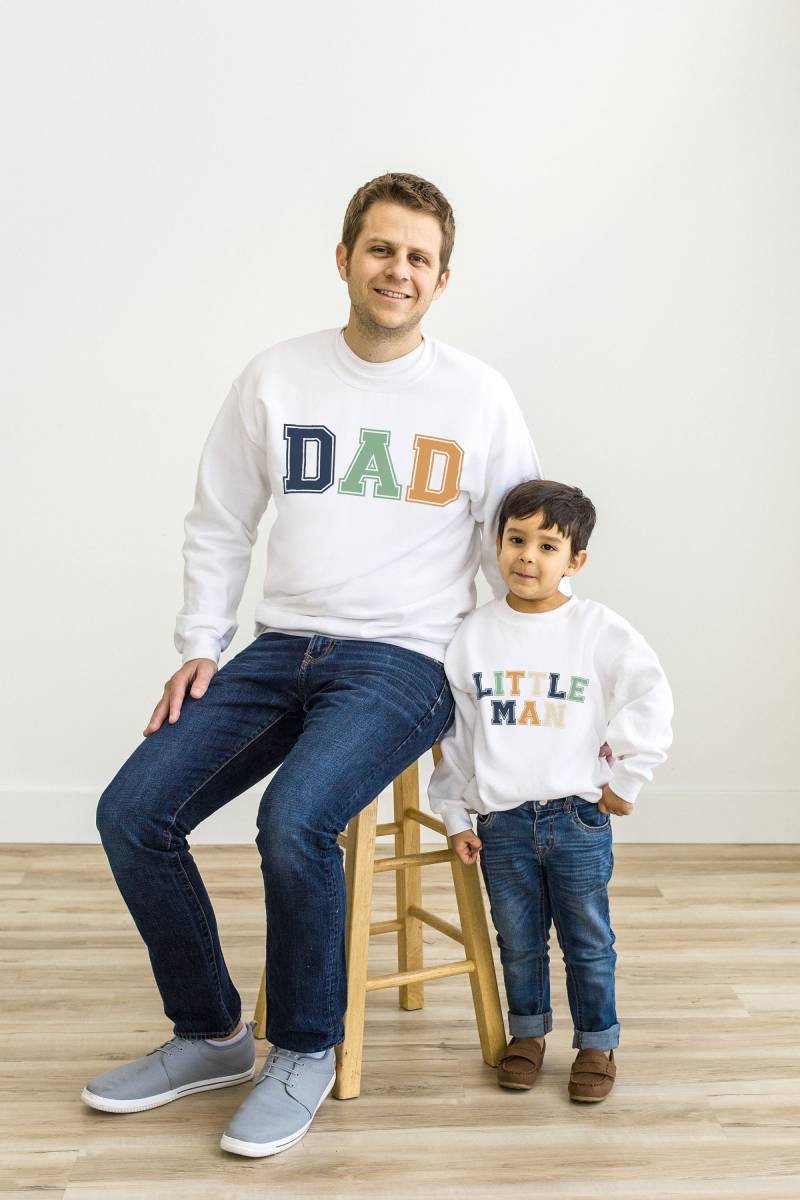 Papa Und Ich Outfit | Vater Tochter Sweatshirt Daddy & Me Passender Pullover Sohn Vatertagsgeschenk von TinyTotsKids