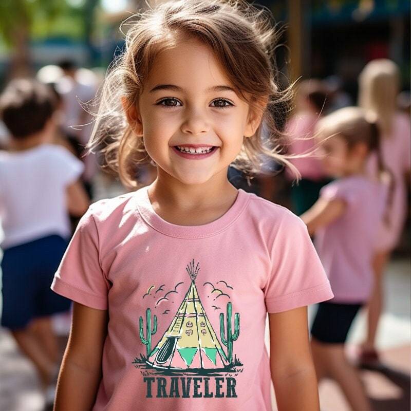 Traveller Kinder T-Shirt | Free Sould Shirt Kleinkind Mädchen Shirts Boho Strand Sommer von TinyTotsKids