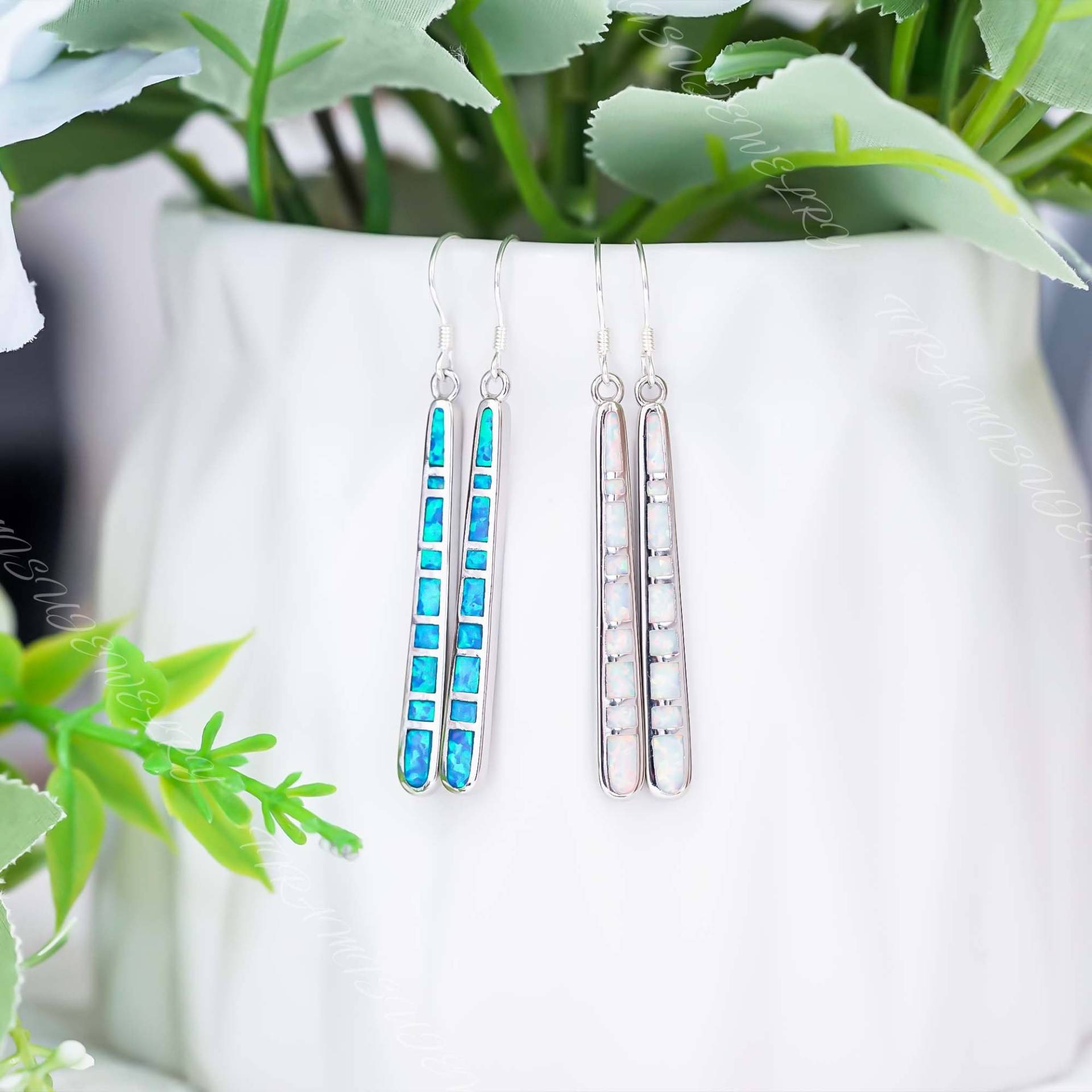 sterling Silber Ohrringe Blauer Opal Elegante Tropfen Ohrringe sterling Silber Ohrringe Blauer Opal Elegante Tropfen Ohrringe von TiramisuJewelry