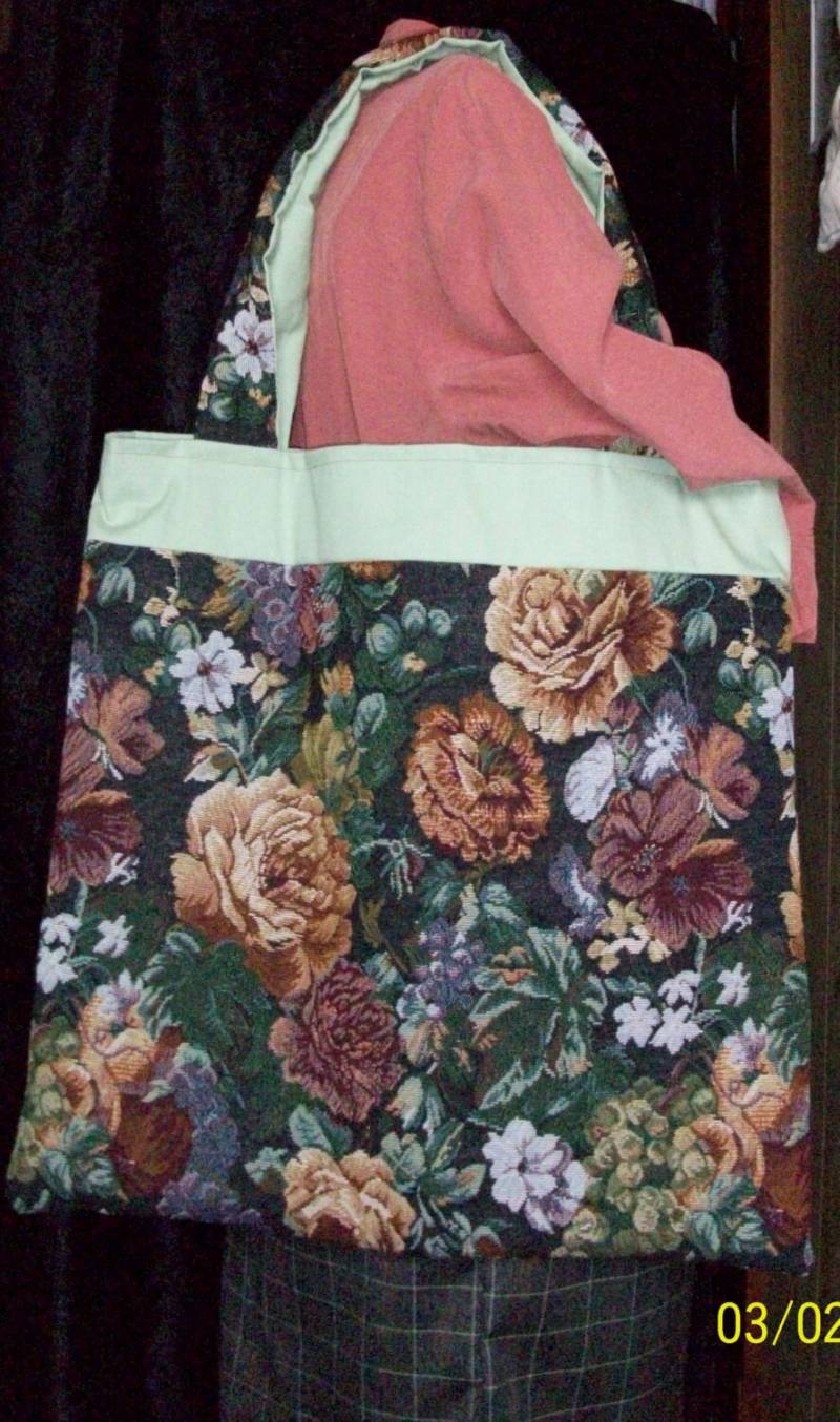 Handgefertigte Tasche. Verwendung Für Schulbücher, Einkaufen, Eine Handtasche Oder Was Auch Immer Sie Wünschen Handgefertigte Tasche. Verwendung Für Schulbücher, Einkaufen, Eine Handtasche Oder Was Auch Immer Sie Wünschen von TishaFayPieces