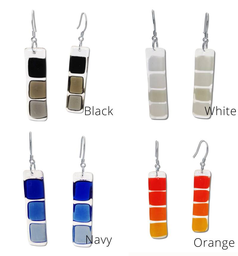 Geschmolzene Glasohrringe, Bunte Sterling Silberohrringe Geschmolzene Glasohrringe, Bunte Sterling Silberohrringe von TistiK