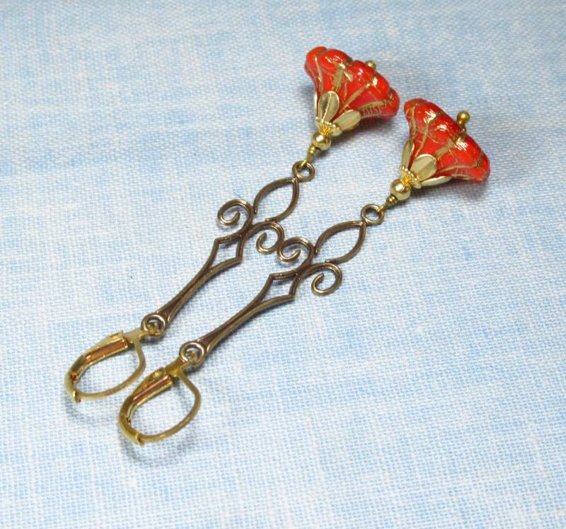 Ohrringe Feuerblüten Aus Messing Und Glasblüten in Orangerot | 2495 von TitaniasZauberwald