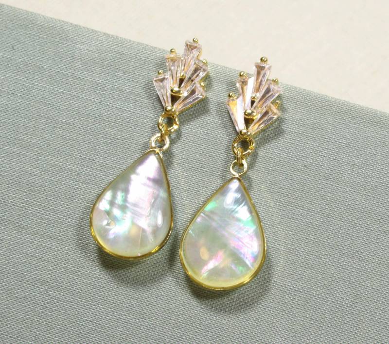 Ohrringe Perlmutt-Tropfen Aus Vergoldetem Messing Mit Zirkonia Im Art Déco Stil | 2423 von TitaniasZauberwald