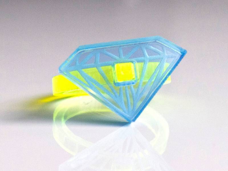 Fluor Gelb - Blauen Acryl Diamant-Ring von TjielpDesign