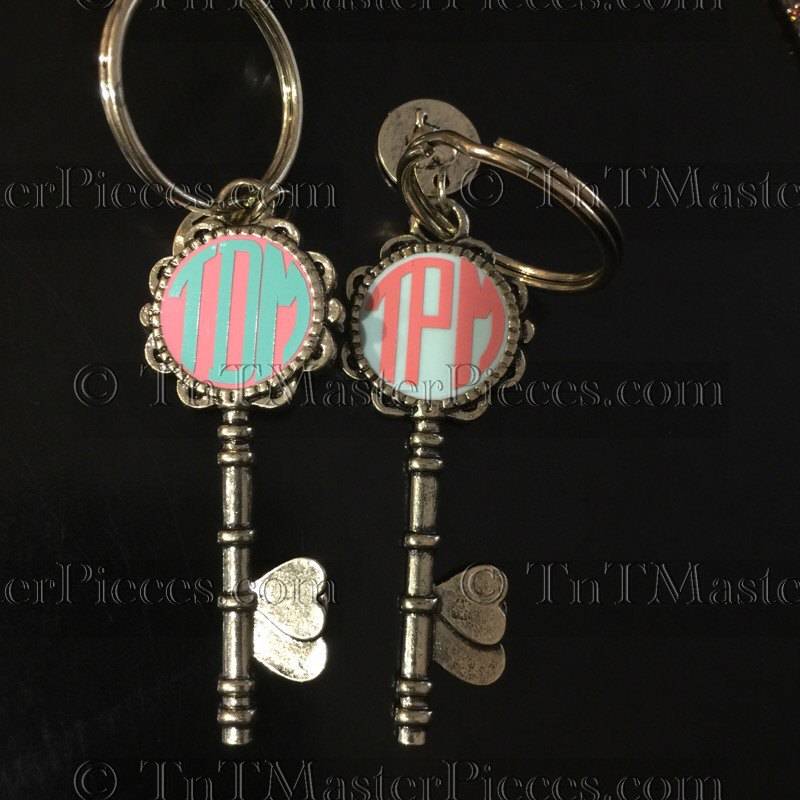 Monogramm Skelett Schlüssel Typ Schlüsselbund, Messing | Gold Monogramm Skelett Schlüssel Typ Schlüsselbund, Messing | Gold von TnTMasterpieces