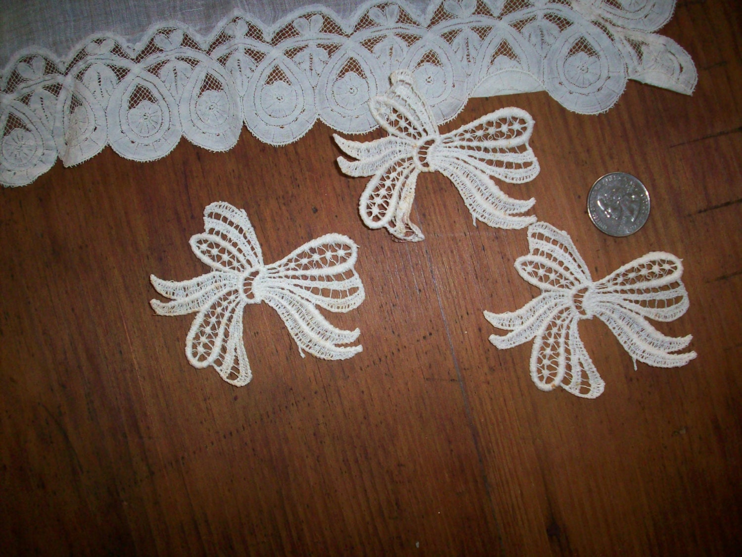 Jahrgang Alle Baumwolle 1930Er Jahre Antike Spitze Bogen Applique von ToLacewithLove