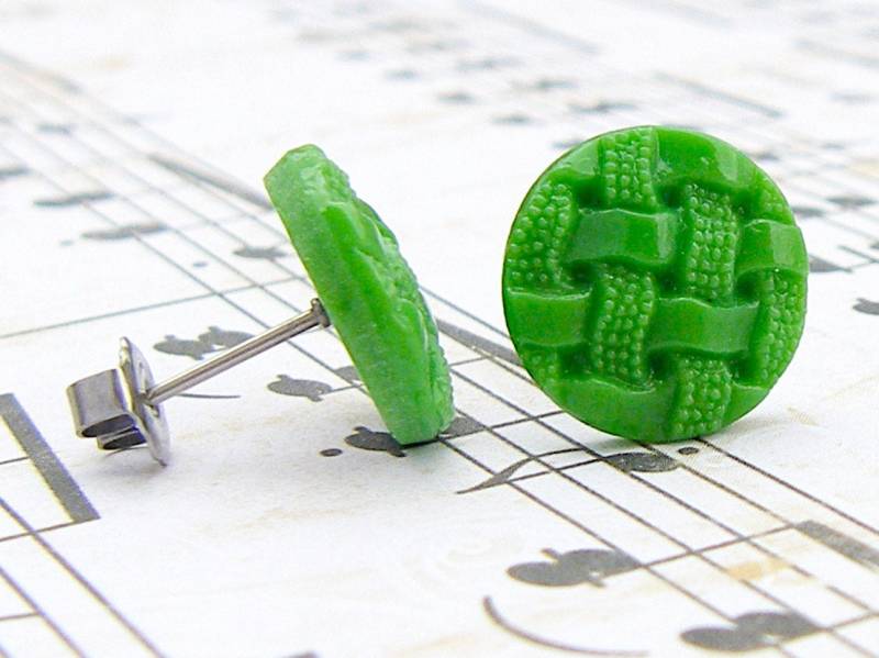 Basketweave - Vintage 1920Er 30Er Jahre Knopf Post Ohrringe, Repurposed, Up Cycled Schmuck von ToastedCoconutStudio