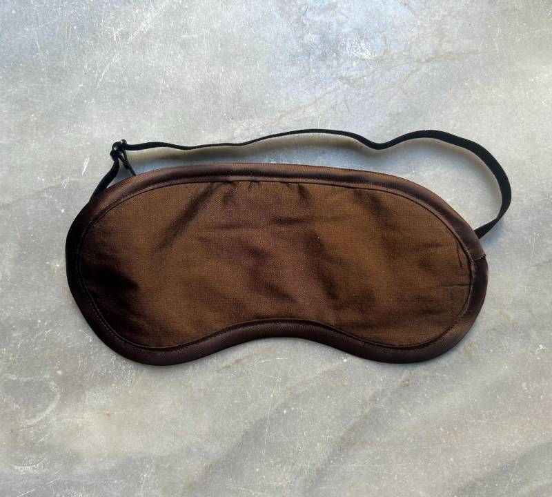 Handgemachte Schlafmaske Aus Seide - Dunkelbraun, Schwarz & Wattiert von Tocchine