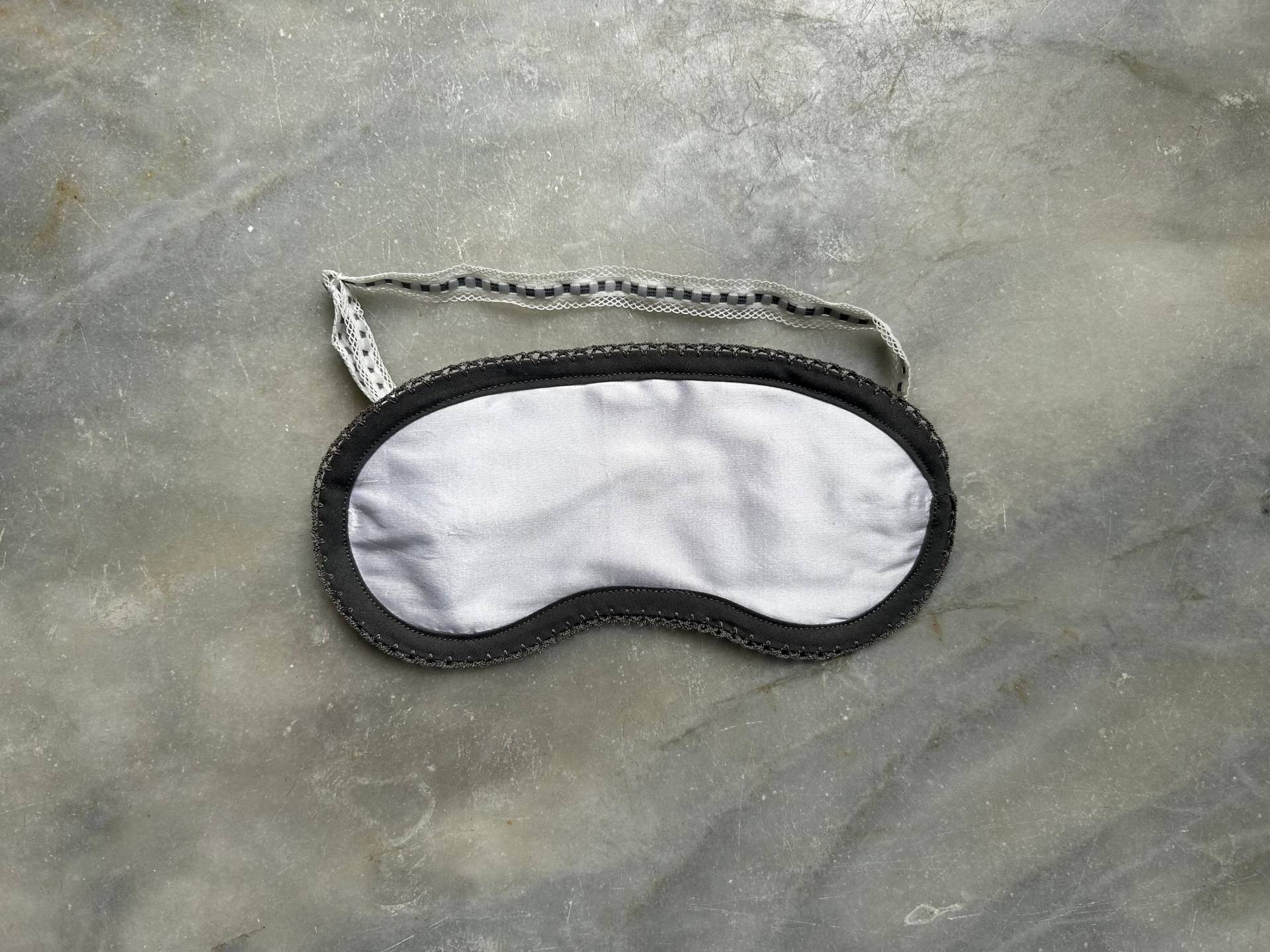 Weiße Schlafmaske Aus Seide, Seidenmaske, Reise, Entspannung, Beauty, Verstellbar von Tocchine