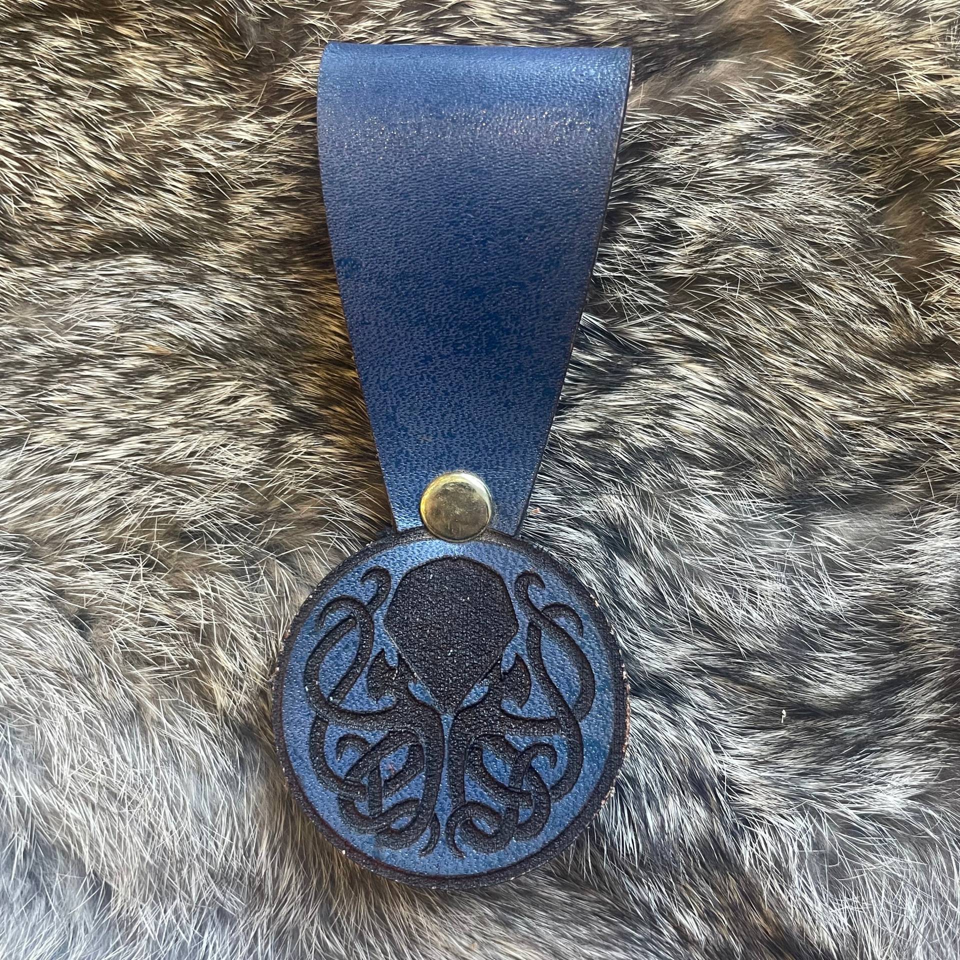 Kult Der Cthulhu Rock-Wanderung | Larp Kostüm Mittelalterliches Zubehör Rock-Accessoire Renaissance Kleidung Rock-Clip Fantasy-Kostüm Kult Der Cthulhu Rock-Wanderung | Larp Kostüm Mittelalterliches Zubehör Rock-Accessoire Renaissance Kleidung Rock-Clip Fantasy-Kostüm von ToddHendersonMe