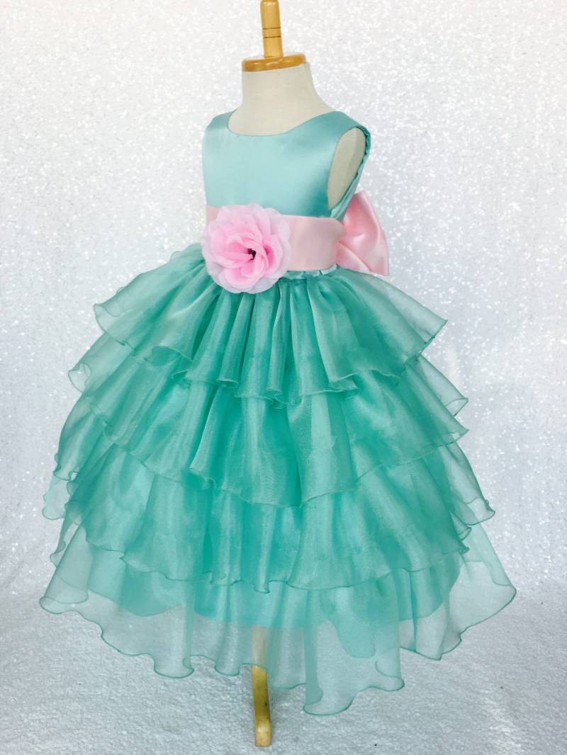 Aqua Rüschen Blumenmädchen Kleid Elegantes Hochzeit Brautjungfer Kleid von ToddlersAndTulle