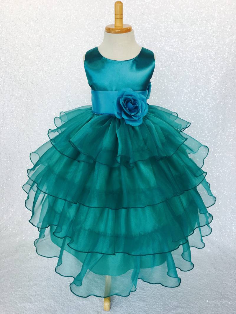 Blaugrün Blumenmädchen Kleid Organza Geburtstagskleid Mit Rüschen von ToddlersAndTulle