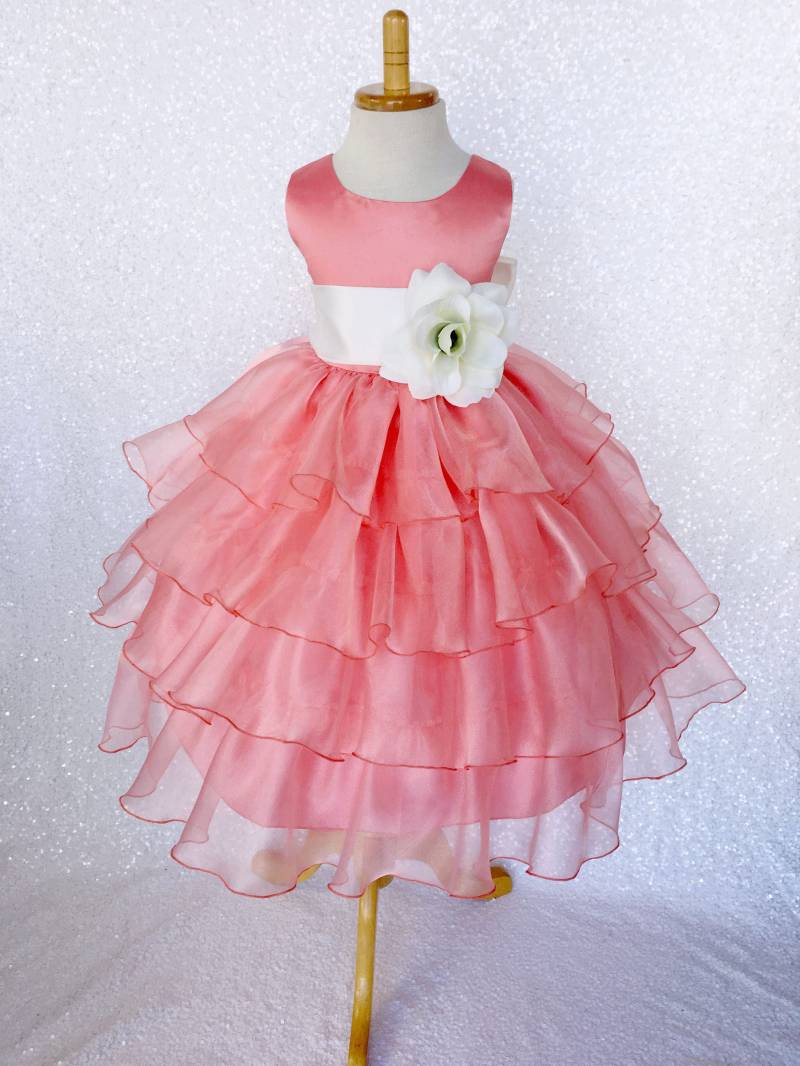 Coral Organza Rüschen Blumenmädchen Kleid Hochzeit Brautjungfer von ToddlersAndTulle