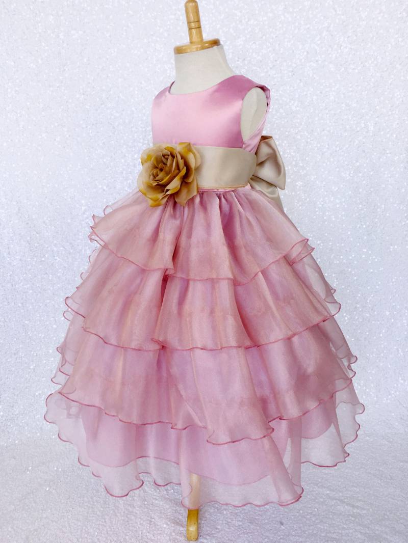 Dusty Rose Rüschen Organza Blumenmädchen Kleid Chic Frühlingshochzeit von ToddlersAndTulle