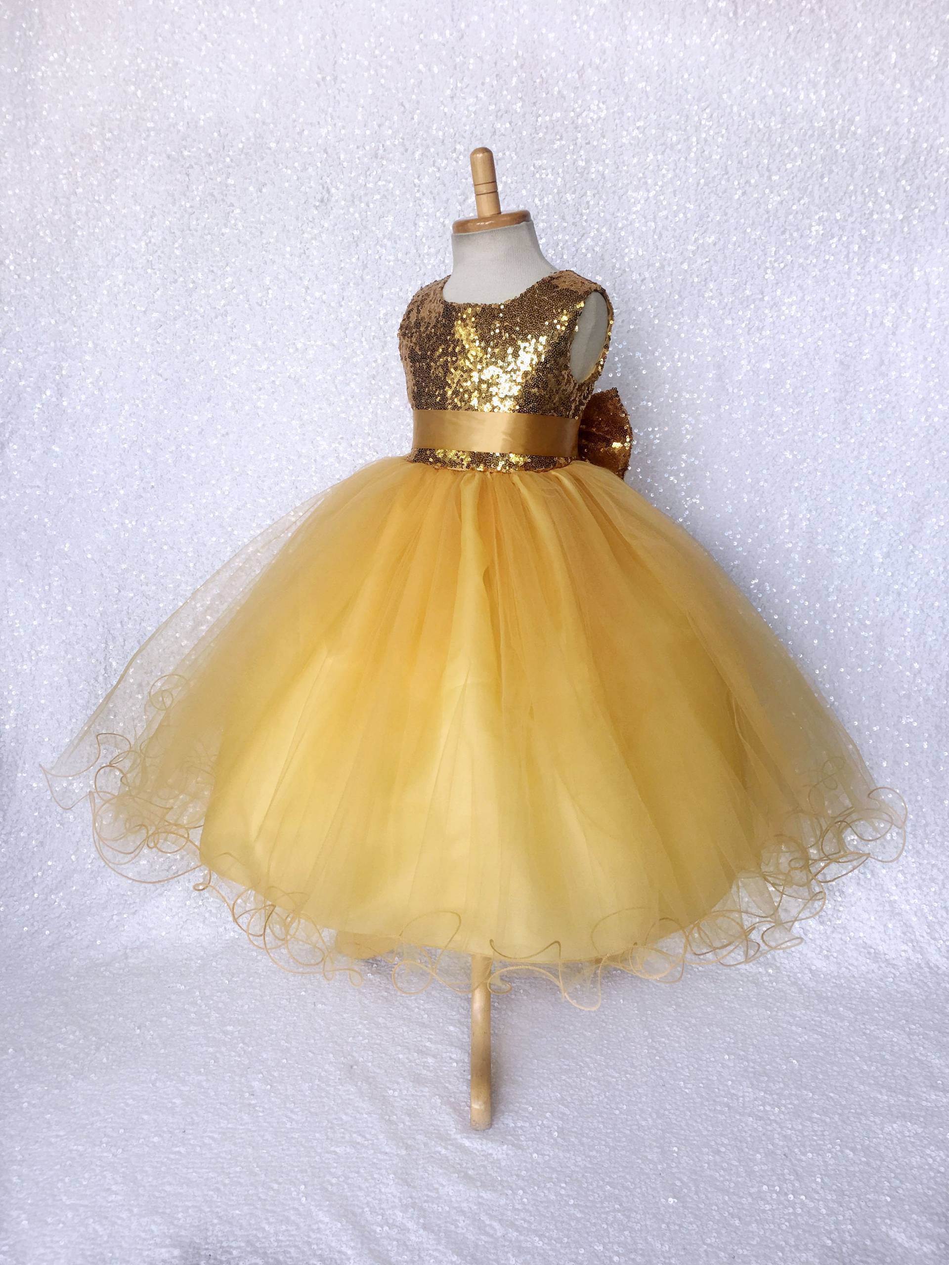 Gold Pailletten Tüll Blumenmädchen Kleid Big Bow Geburtstag Pageant von ToddlersAndTulle