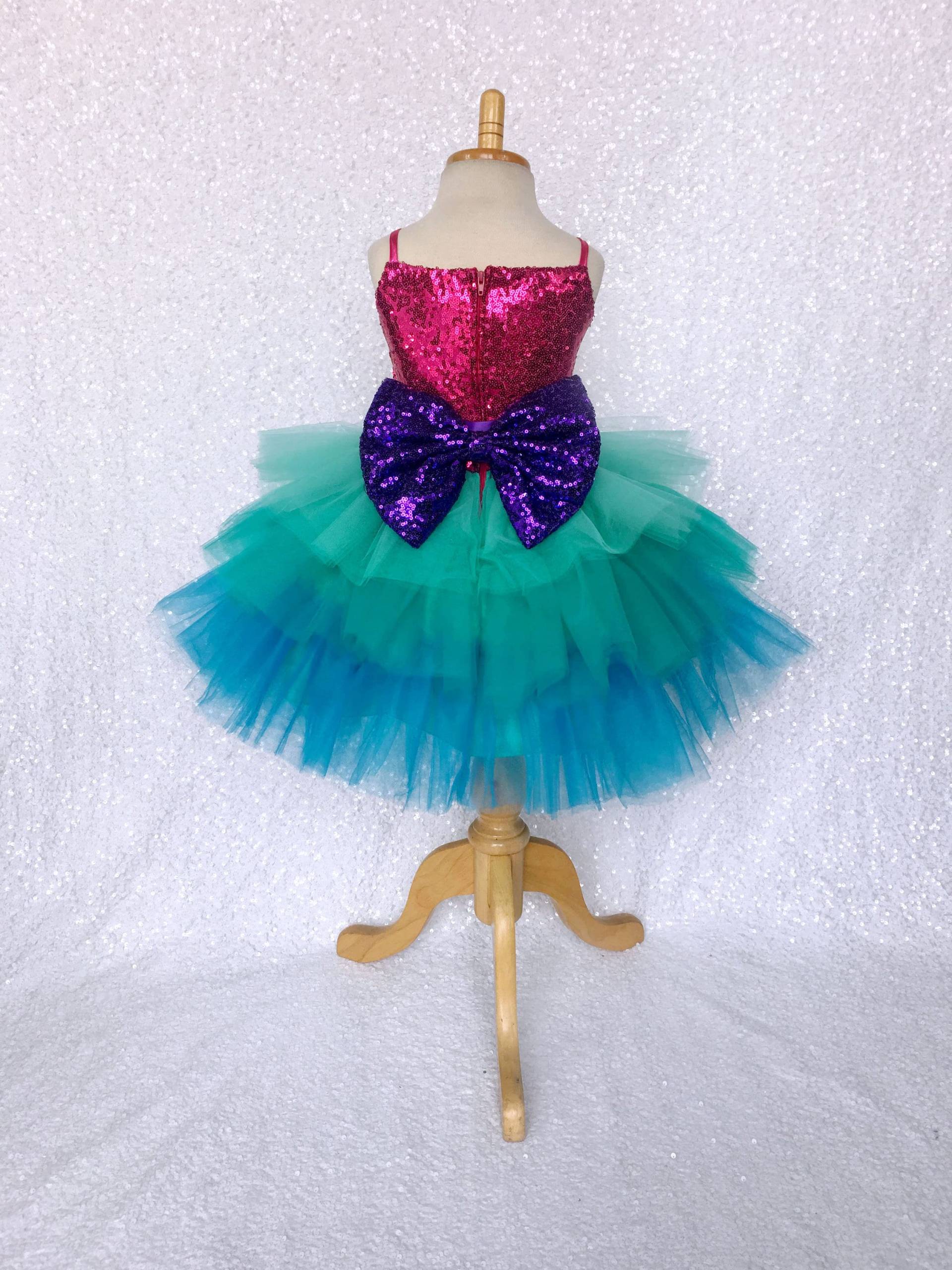 Mermaid Tüll Geburtstag Kleid Pailletten Mieder, Rüschen Rock von ToddlersAndTulle
